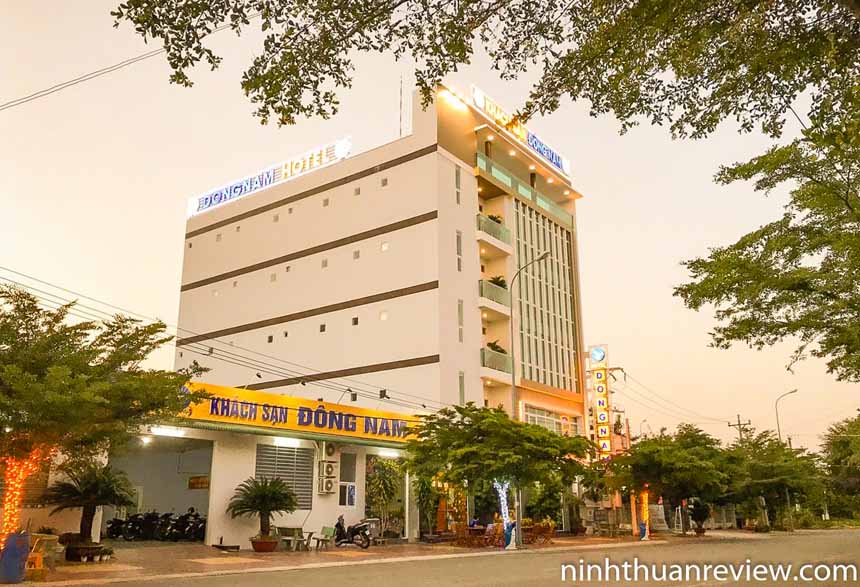 khách sạn Đông Nam 2 sao Ninh Thuận