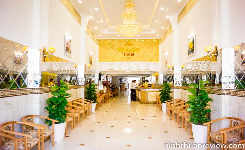 Khách sạn Nữ Hoàng Phan Rang